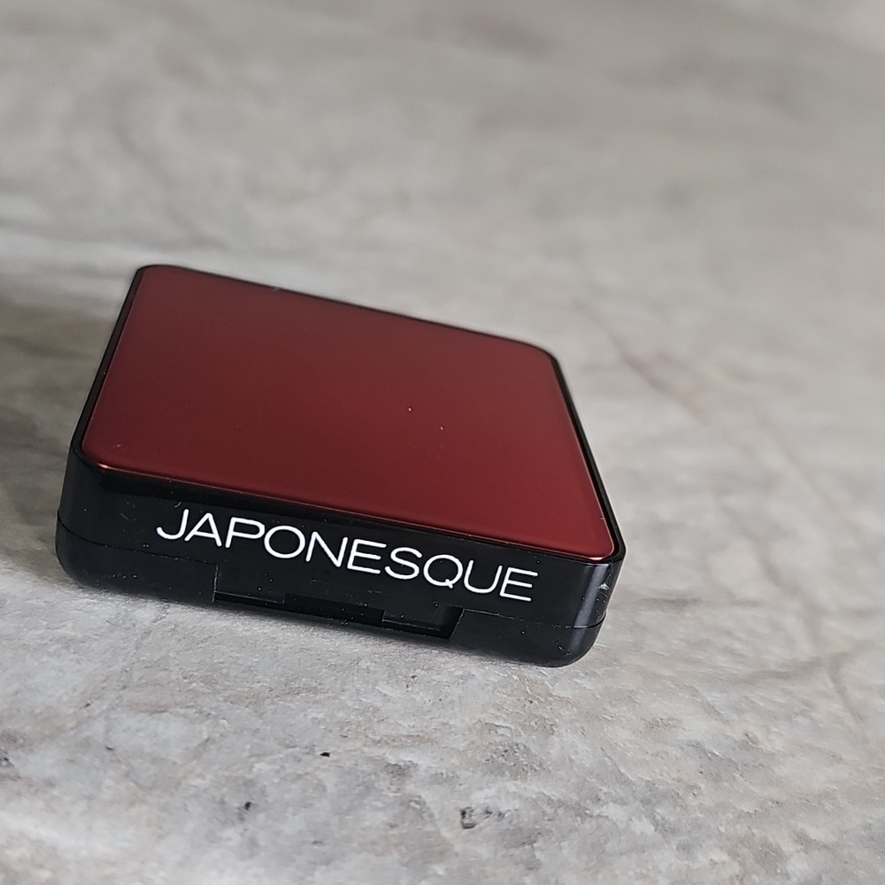 Japonesque ROSE GOLD Kumadori highlighter NEW - Picture 4 of 4